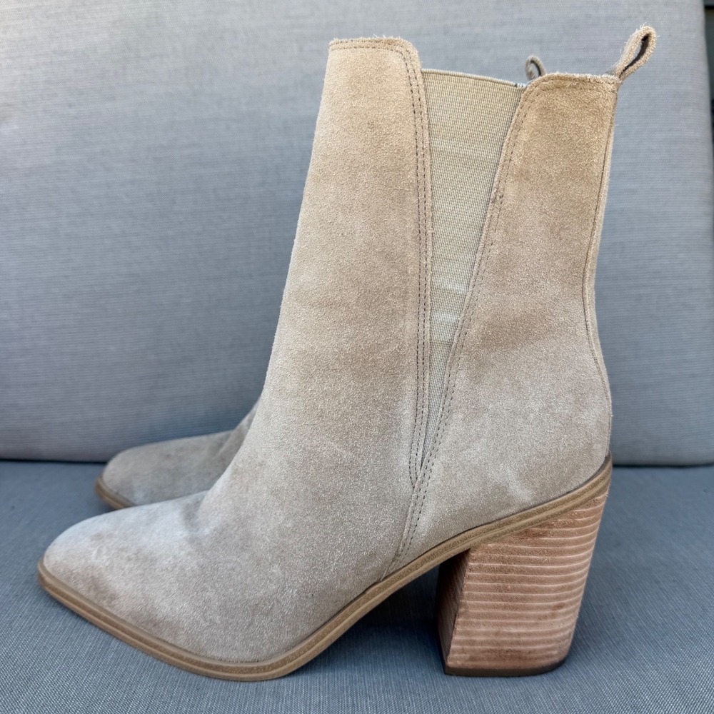 Marc Fisher LTD Kristie Tan Suede Chelsea Ankle Boots Womens 8.5 Square Toe